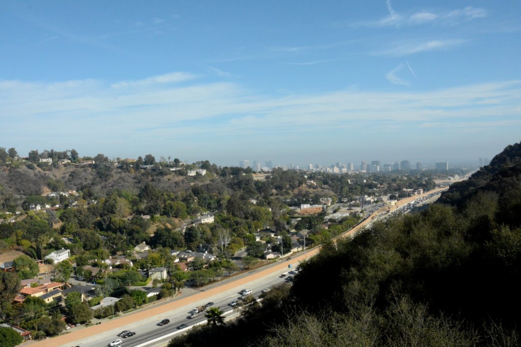 thegettyvillaisbehinduswereonthemonorailuptothenewgettymuseum.jpg