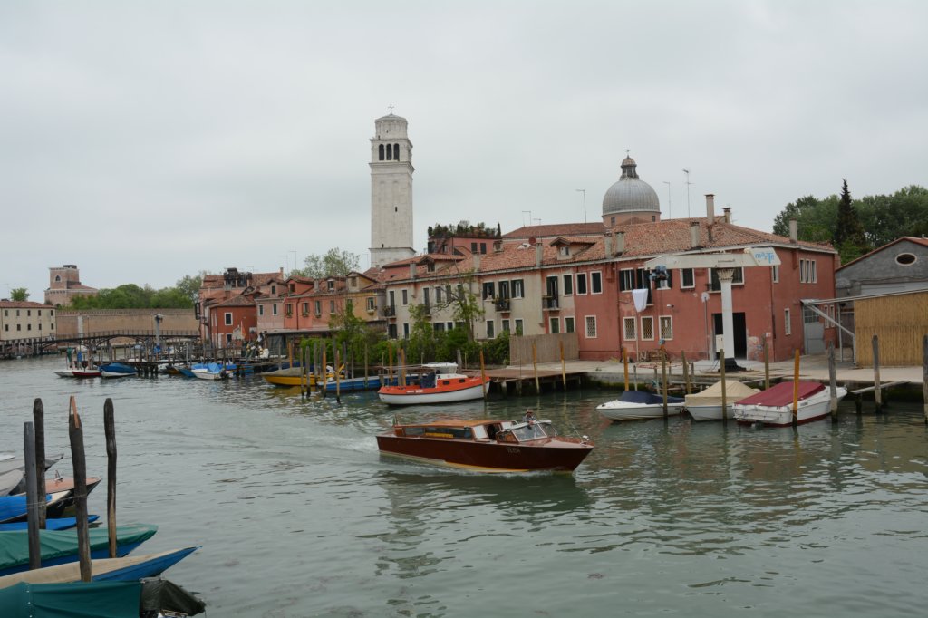 thebasilicadisanpietrodecastellointheeasternendofvenicewastherepublicscathedralfor250years.jpg